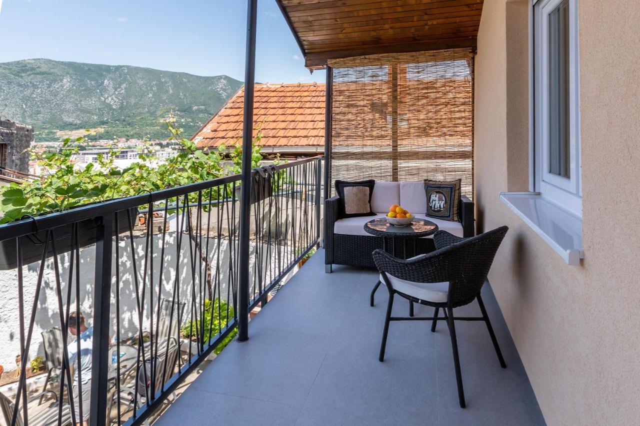Self Check-In Apartment With Jacuzzi Mostar Bagian luar foto
